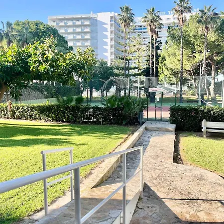Apartmán With A Balcony Next To The